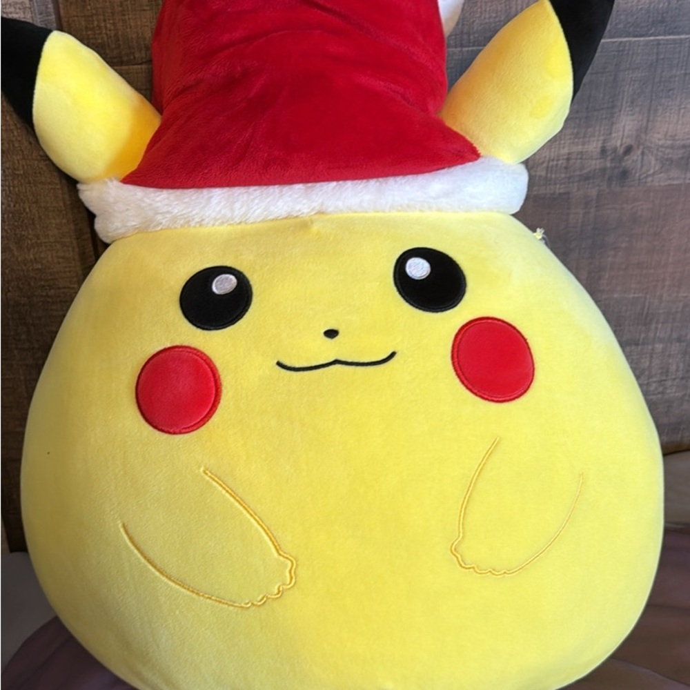 Pikachu with Santa Hat